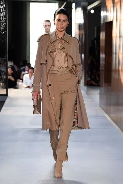 Look 40
